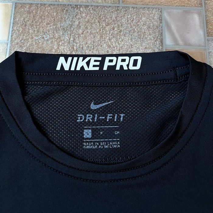 Nike pro термуха компресійна футболка рашгард