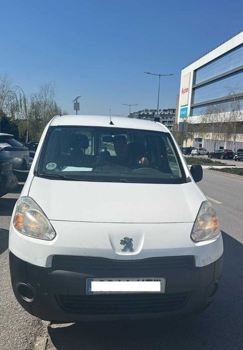 Carrinha Peugeot Partner 5 lugares