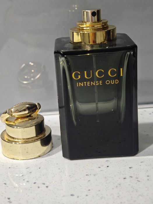 Flako po perfumach Gucci Intense Oud 90ml