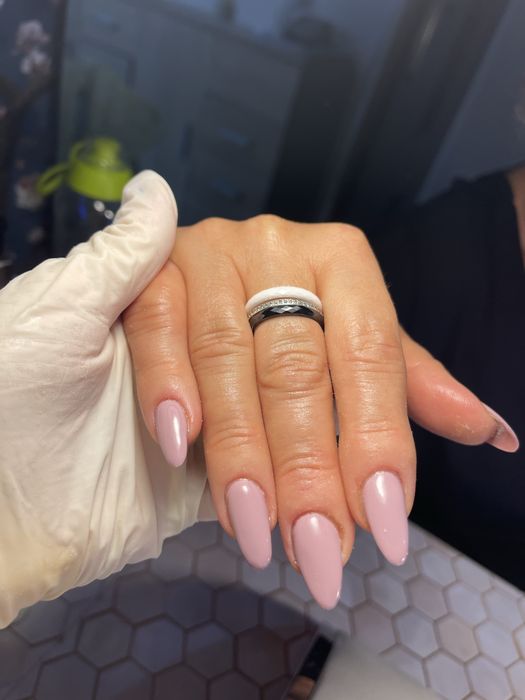 Pedicure manicure rzęsy brwi żele