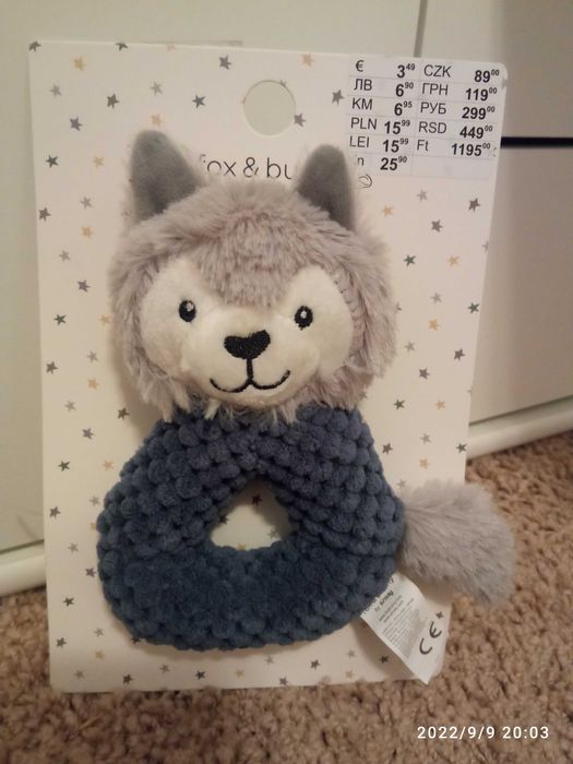 pluszowa zabawka z grzechotką niebiesko szary lisek