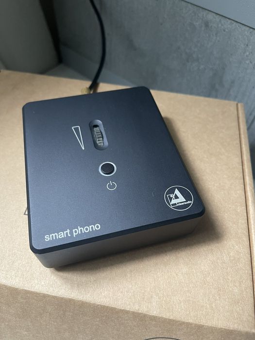 Фонокоректор Clearaudio Smart Phono V2 MM and MC