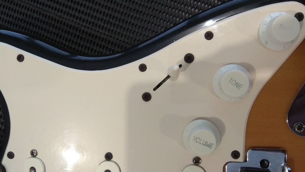 FENDER SQUIER bullet stratocaster guitarra eletrica