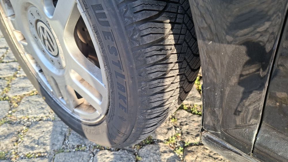 Vw Golf  4.   1.6