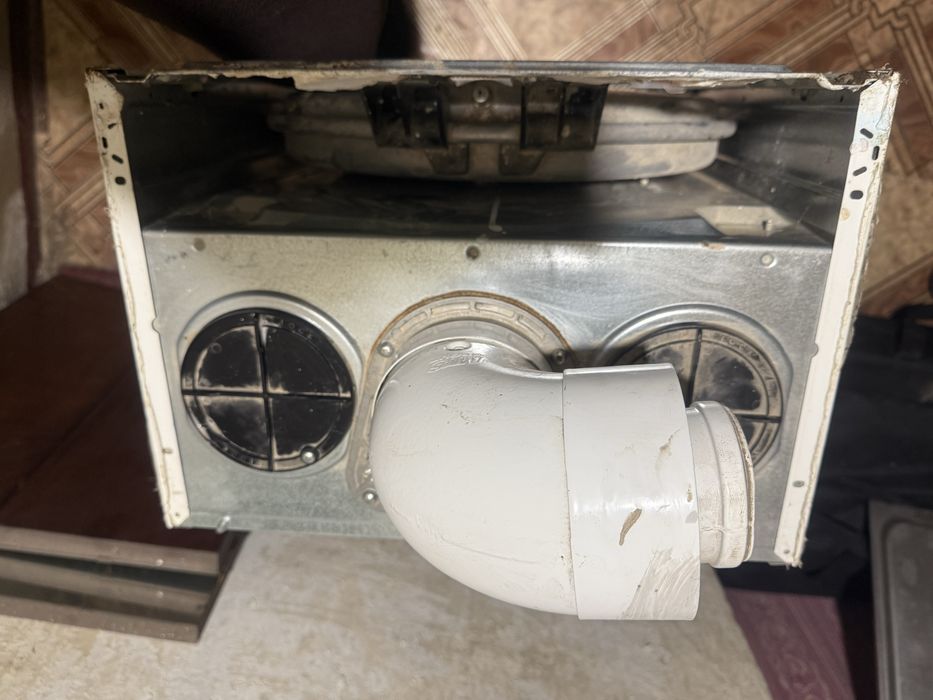 Двухконтурний газовий котел Ariston Genus 28 FF