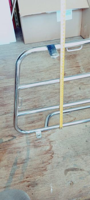 Suporte/grelha para mala