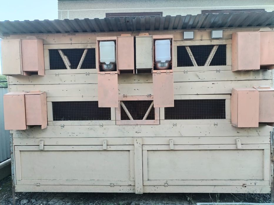 Клітка для кролів, трьох ярусна