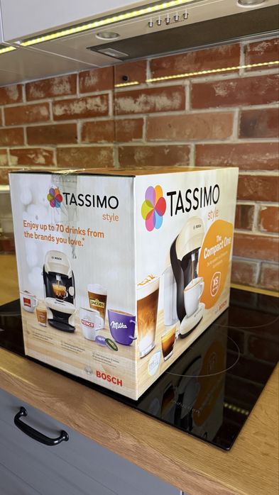 Ekspres Tassimo Style kremowy + szklanki Tassimo