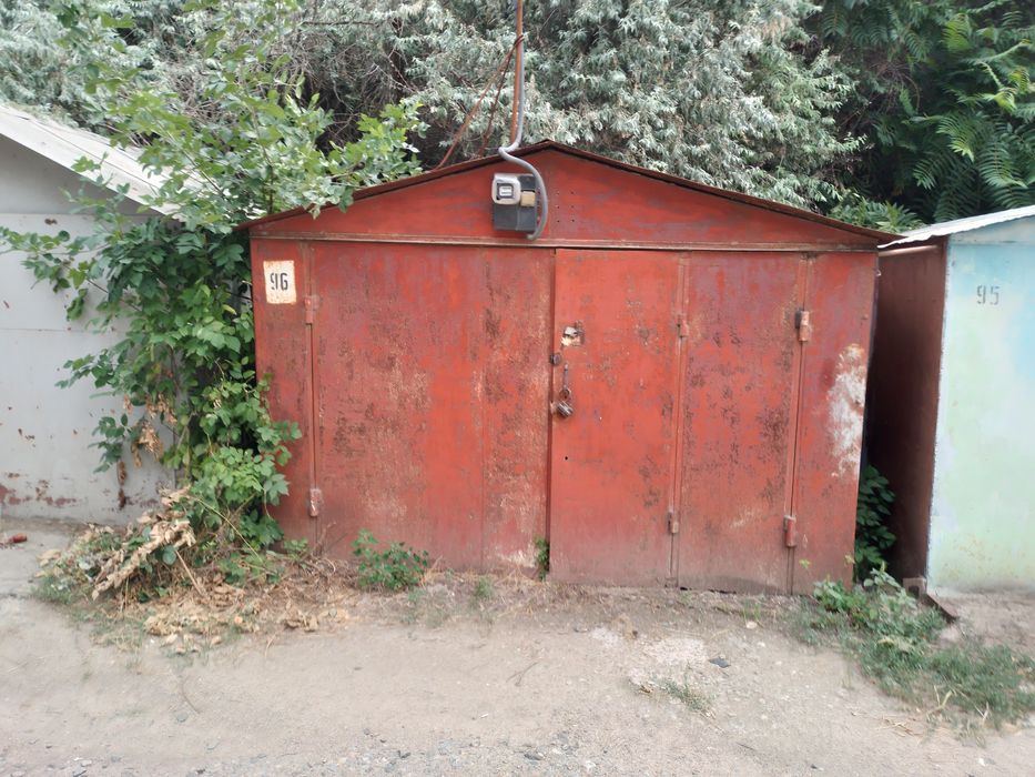 Продается металлический гараж ,г.Одесса,Суворовский р-н,р-н Булочной