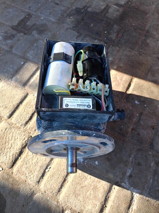 Silnik elektryczny 230V