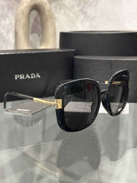 Сонцезахисні окуляри PRADA PR 04WS 05M3D0 53 мм прада чорні