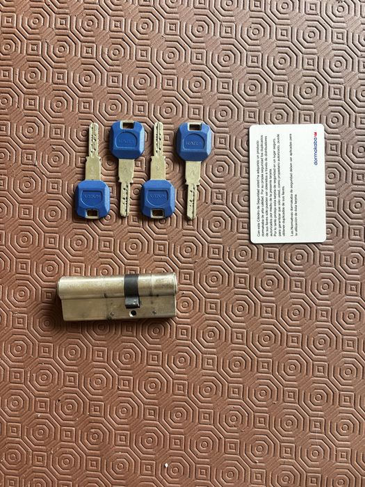 Fechadura dormakaba matrix plus