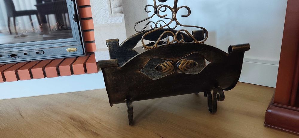 Suporte de ferro bronzeado para lareira