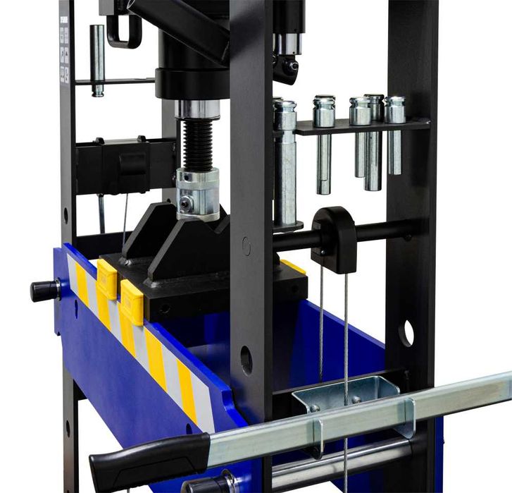 Prensa Pneumática 45 ton c/ manómetro e bomba. Altura ajustável JL20