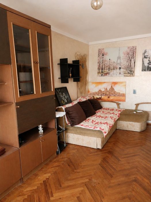 1к квартира на Дачній