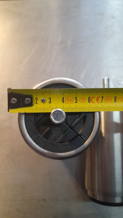 Pés reguláveis em inox