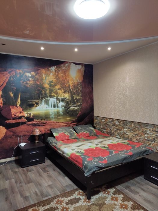 шгКвартира посуточно/ почасово. 97кв. 450 грн полные сутки!