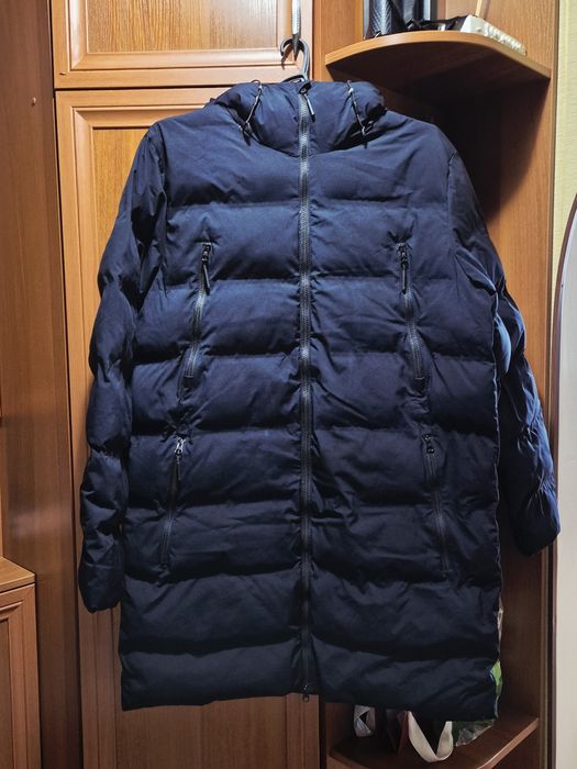 Зимовий чоловічий пуховік