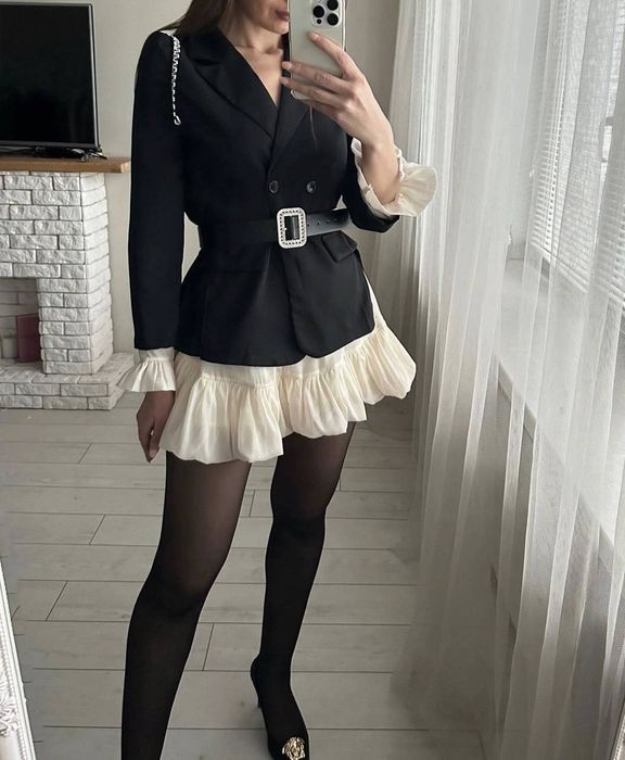 Шикарна сукня зі спідницею