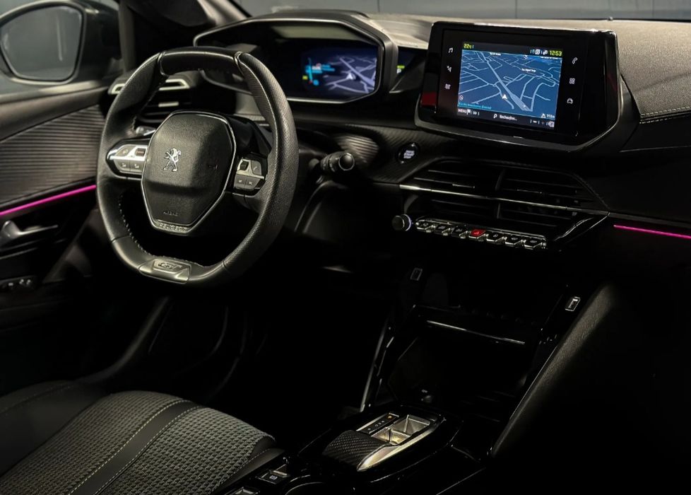 Peugeot E-208 GT 2023