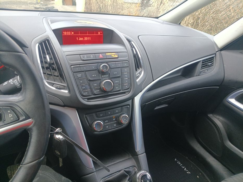 Opel Zafira piękny stan możliwość zamiany