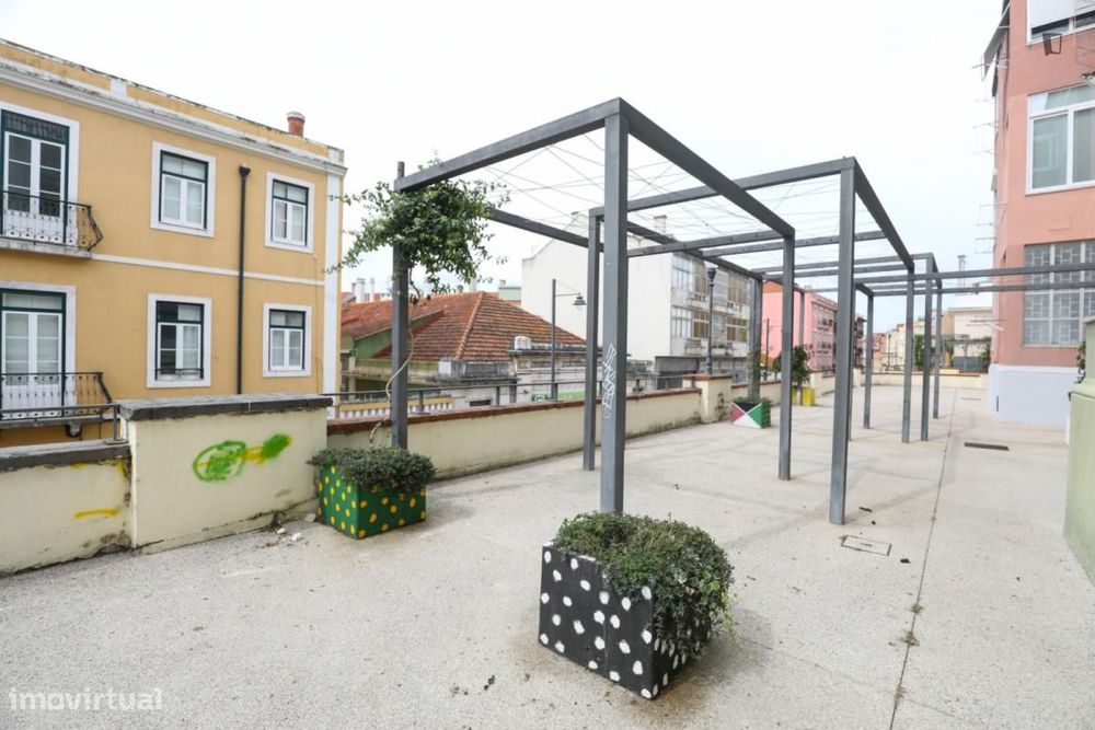 Quarto - localizado em Ajuda Lisbon
