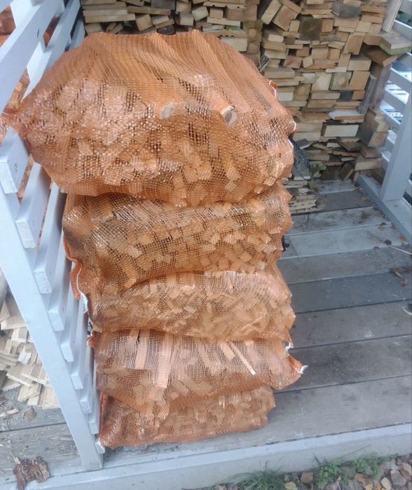 Drewno opałowe suche,worek rozpałkowego drewna