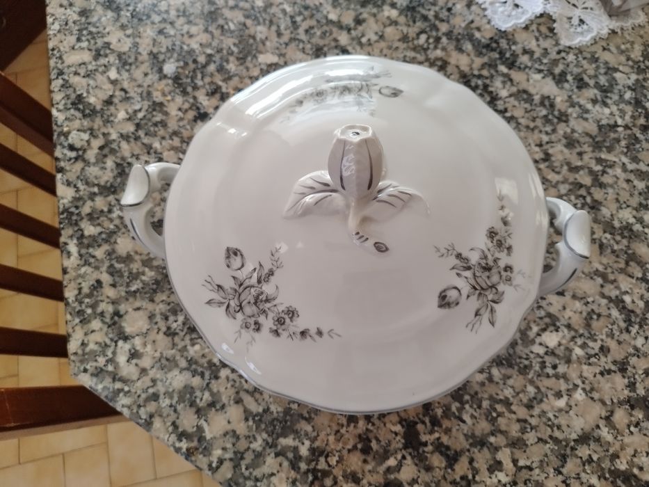 Terrina Artibus antiga