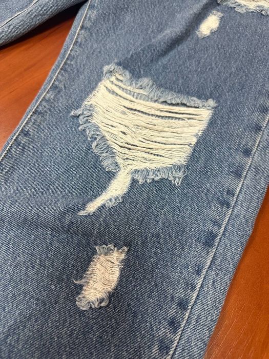 Продам джинси рванка р.34