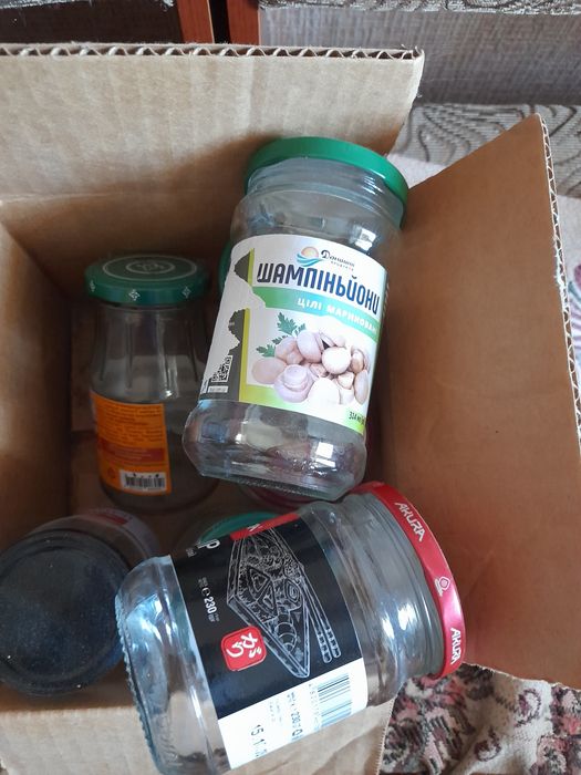 Банки 1 літр, 0.5, літра, 0,48 і менші