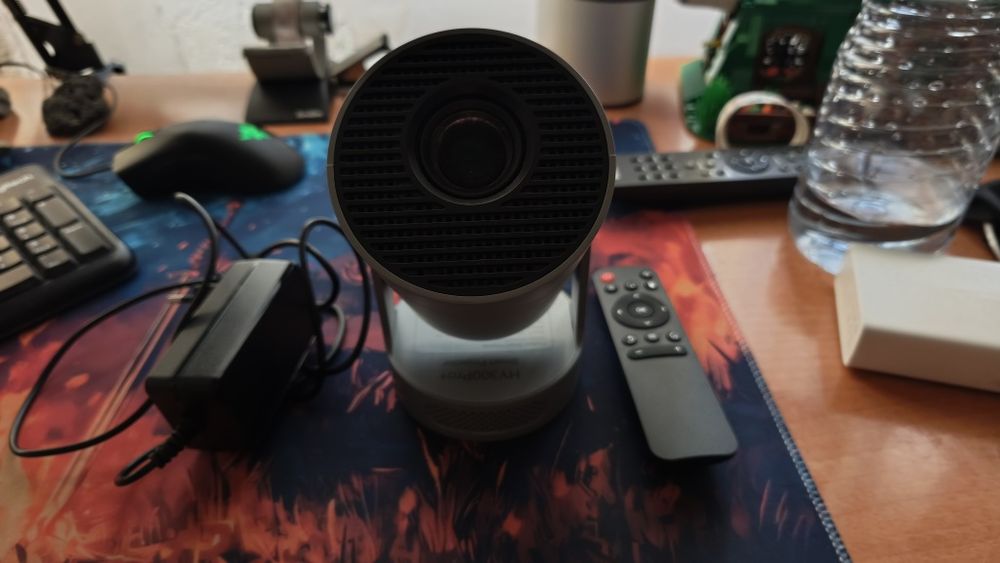Projetor Magcubic HY300 Pro+ (720p, Android TV)