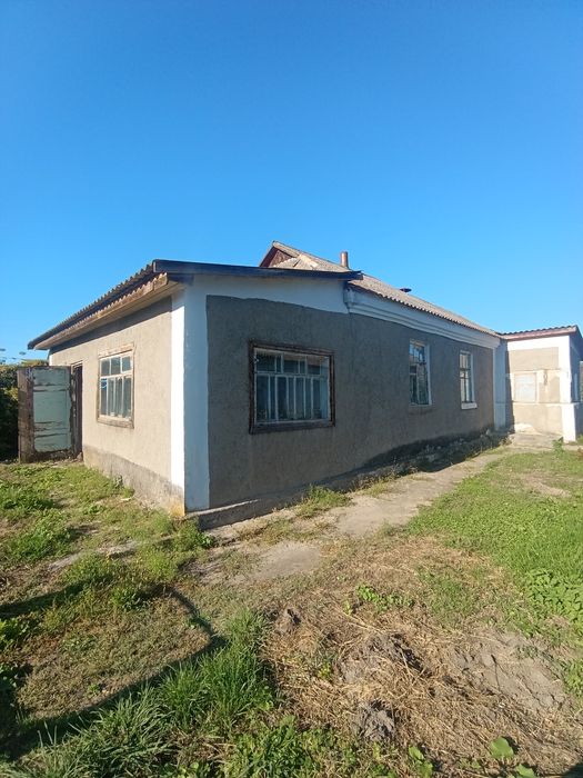 Продаж будинку в Гнівані