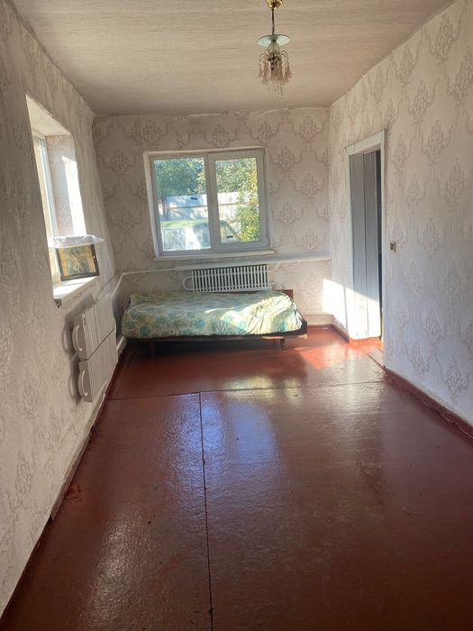 Продам цегляний будинок