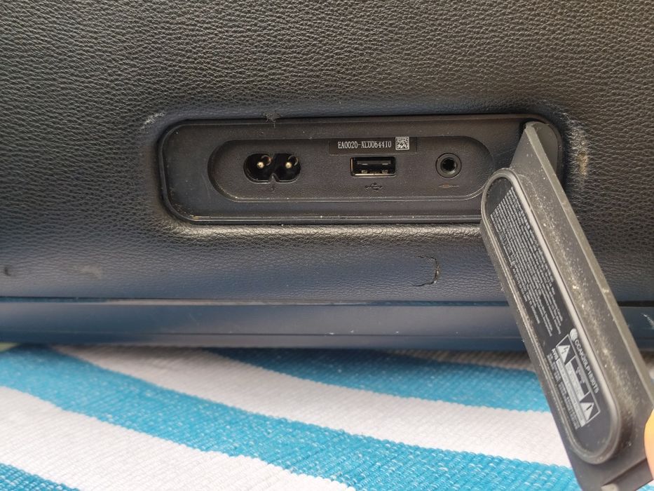 JBL PartyBox On-The-Go + Microfone Original