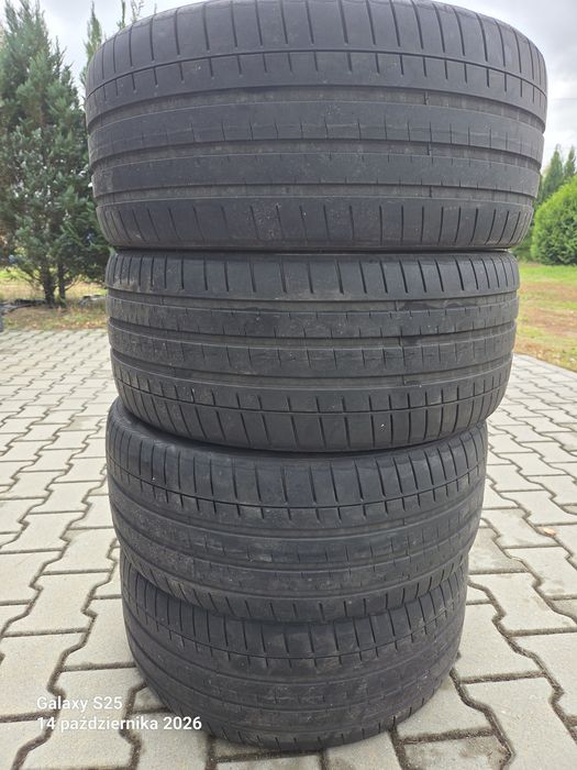 Opony 245/40 R19