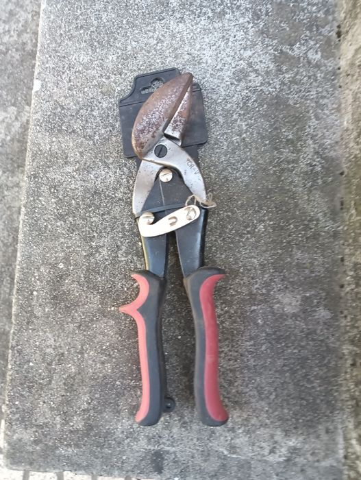 Tesoura corta chapa 10"
6x7
8x7
10x11
12x13
14x15
16x17
1