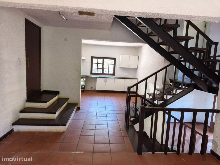 Casa de campo em Lote de 4636m2 - Camacha - Madeira