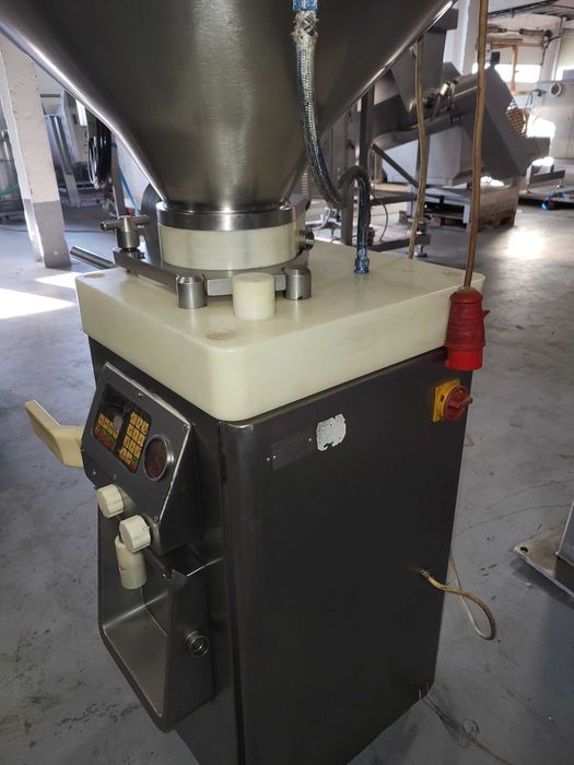 Nadziewarka próżniowa Frey JA 50