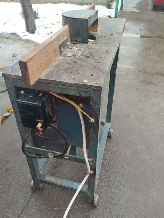 Продам фрезерний станок на 380 В
