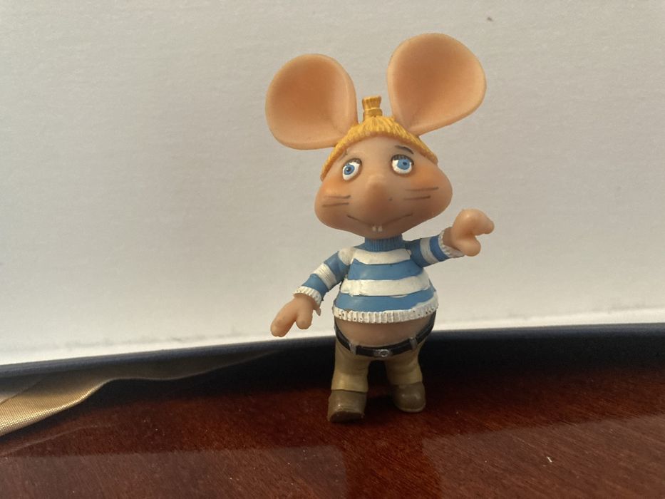 Boneco de pvc topogigo muito antigo