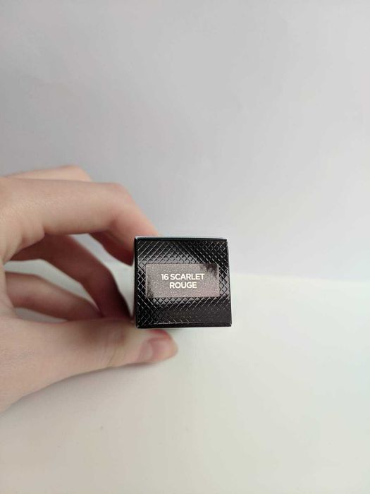 Tom Ford Scarlett Rouge szminka