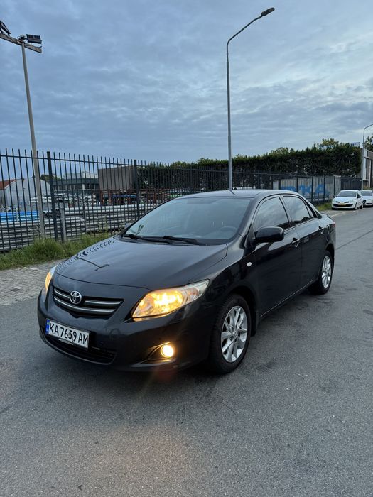 продам Toyota Corrola гарний стан