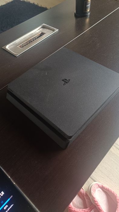 Vendo PS4 Slim 500 gb
