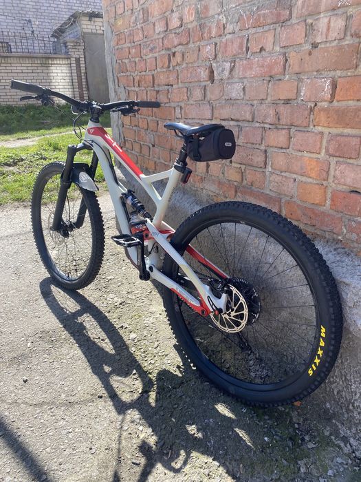 Велосипед  YT INDUSTRIES