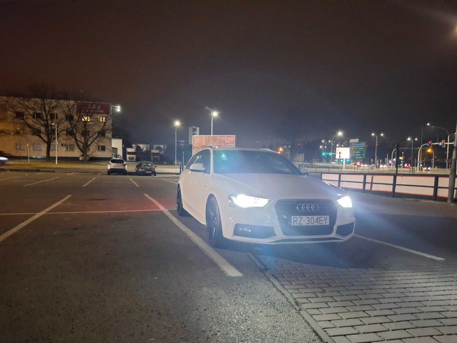 Audi A4 Avant 1.8 TFSI  S line / Bi-Xenon/ Pełna Historia