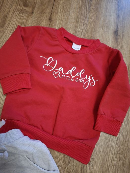 Одяг для дівчаток