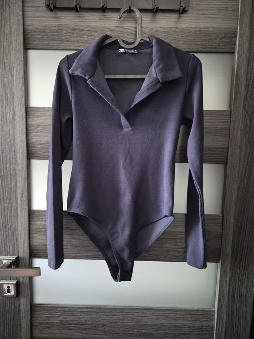 Granatowe body z kołnierzykiem polo, Zara rozm. M