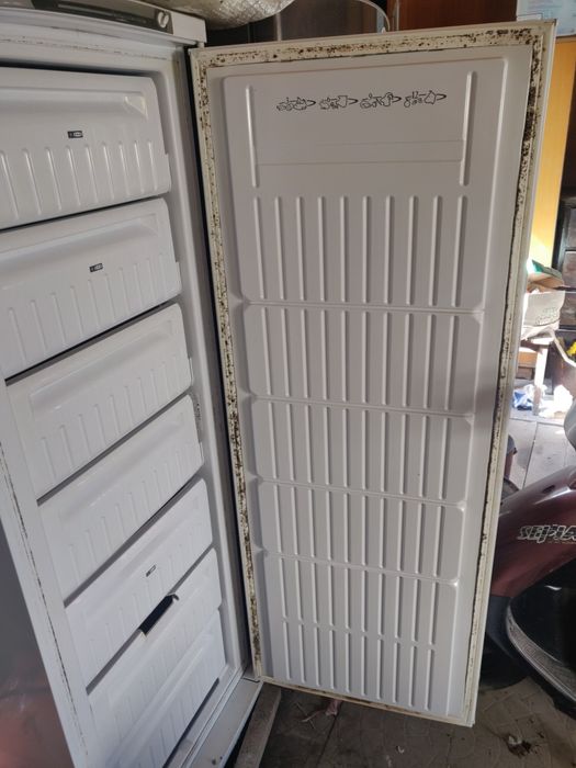 Морозильная камера Indesit SFR167.002
