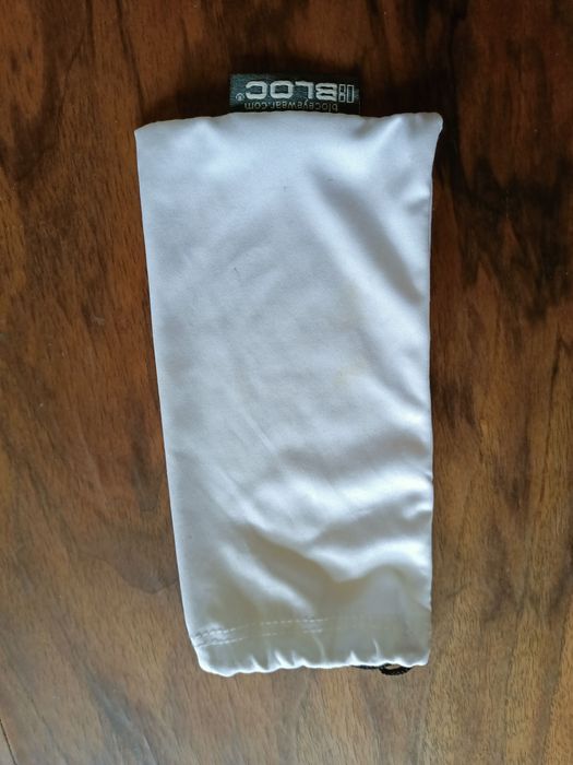 Pilotki srebrne Guess nowe