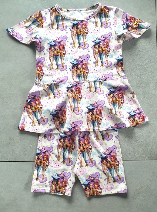 Komplet huntrix 122 bluza + spodenki